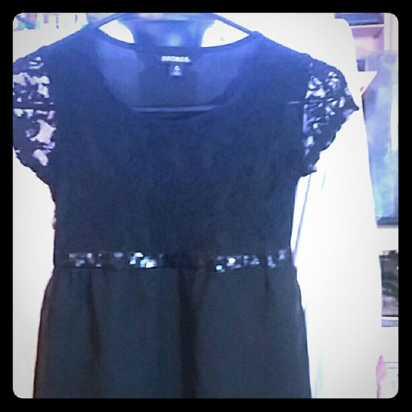 Childs blouse - Picture 1 of 5